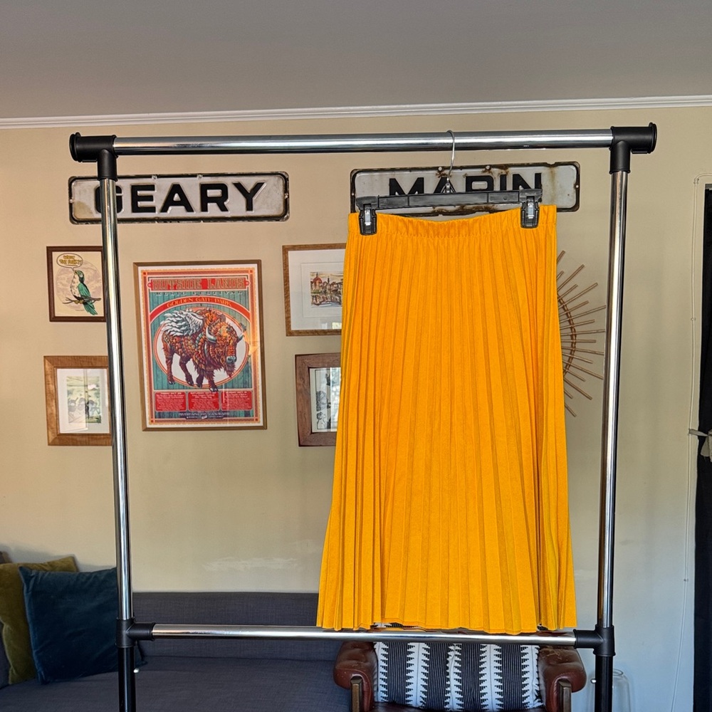Zara Yellow Pleated Skirt